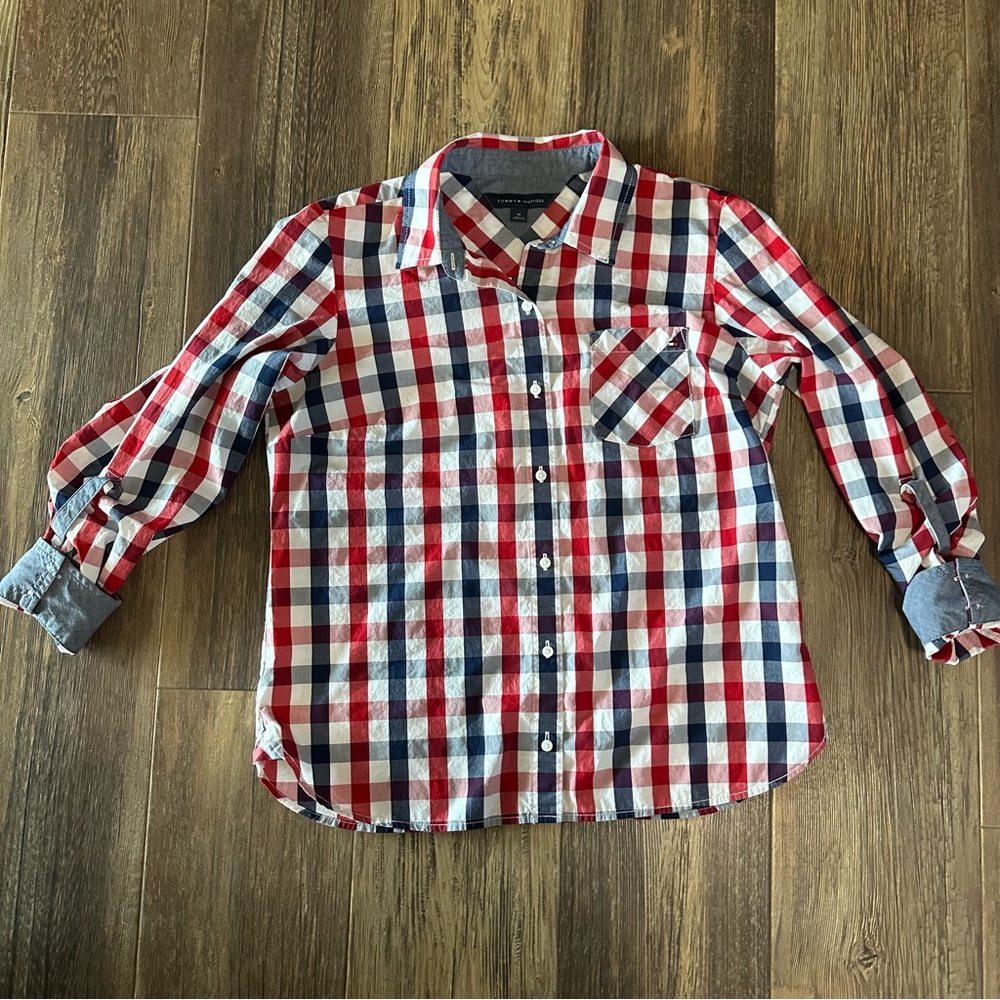 Tommy Hilfiger red white and blue plaid button up dress shirt Mens M long sleeve